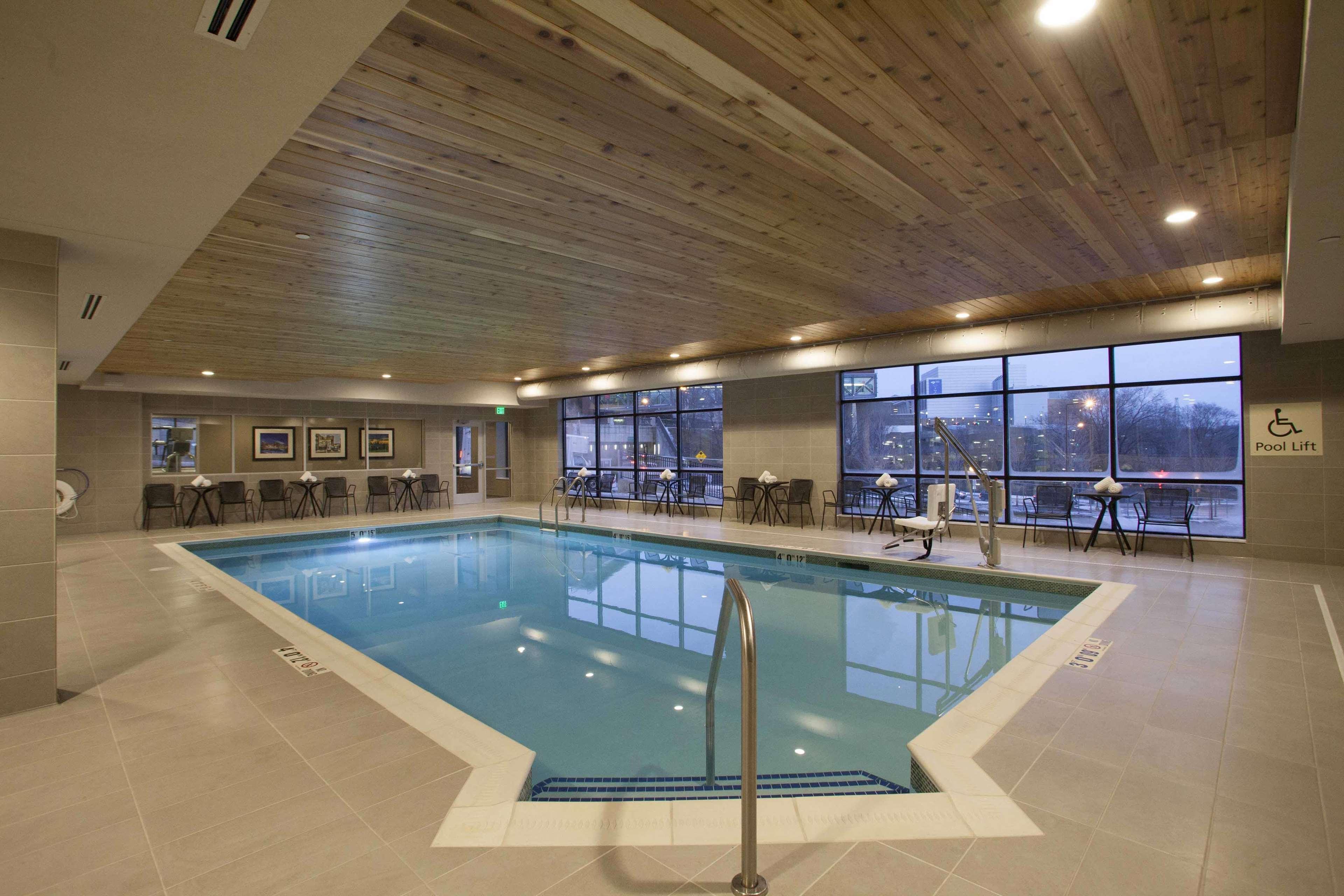 Hampton Inn & Suites St. Paul Downtown Saint Paul Exteriör bild